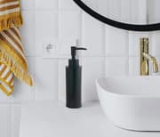 ضاغطة صابون سائل من ARMN Sarafina - أسود product image