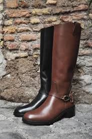 Women's Leather Boots product thumbnail 1